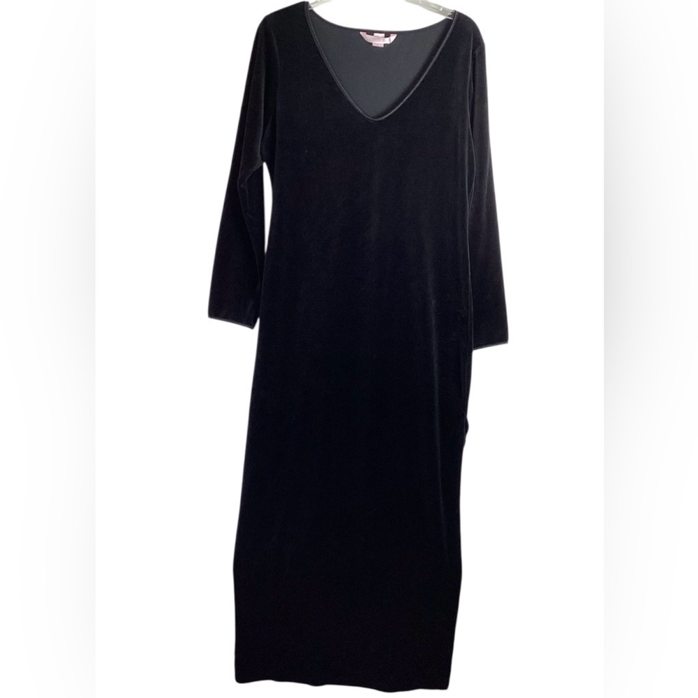 Victoria’s Secret Black Velvet Maxi dress V- Neck Size Large